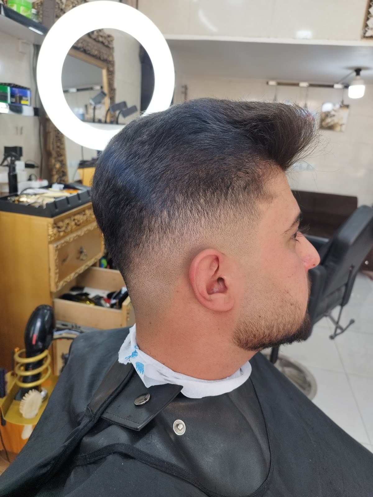 آرایشگاه لاکچری 3