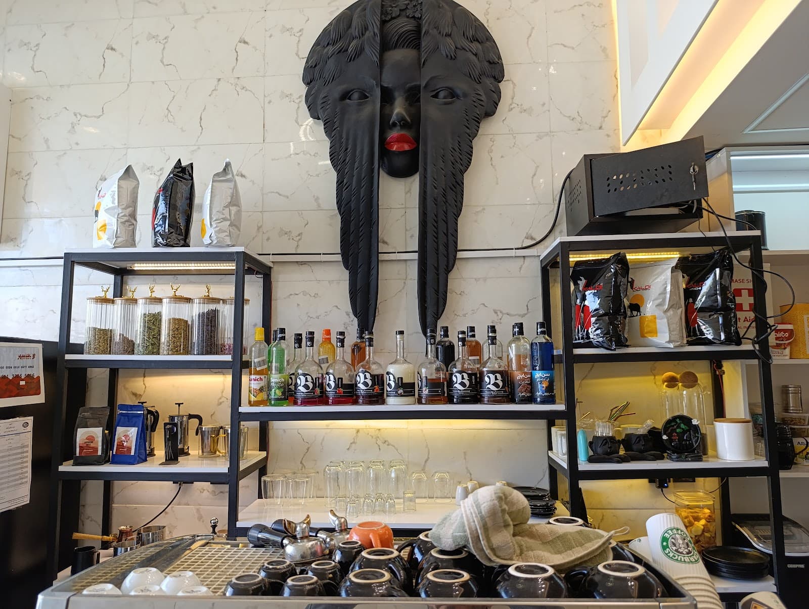 Cafe_Lavana 2
