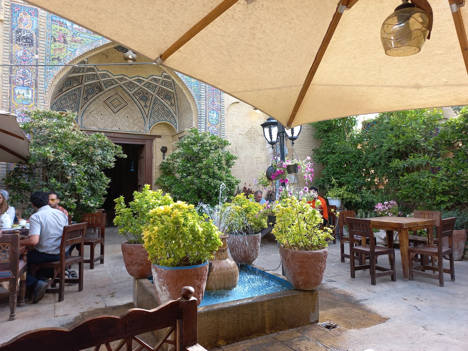 Fatholmolouki Mansion