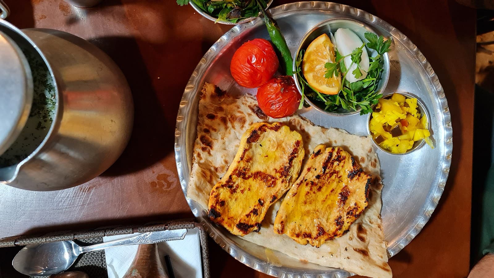 Doosi Restaurant 2