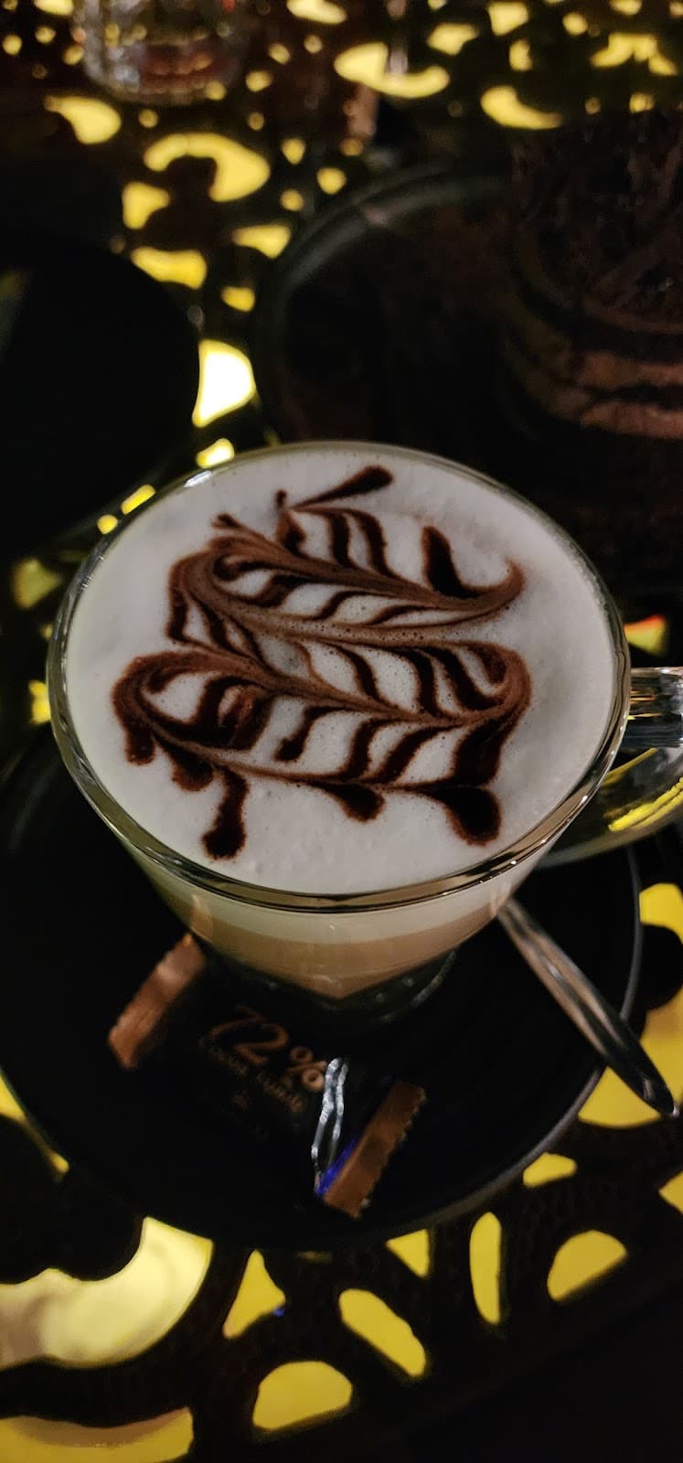 Grand Hotel Coffee Shop 5