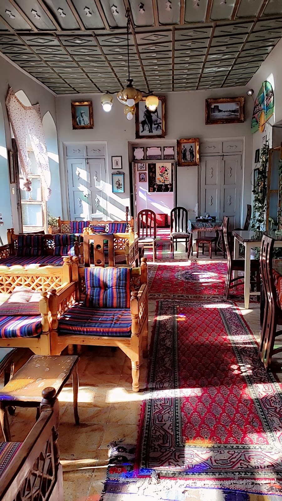 Arg Karimkhan Cafe 3