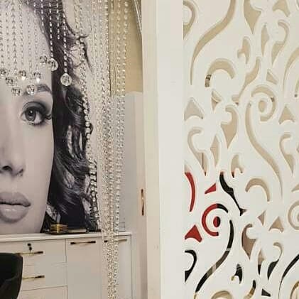 sanam salon