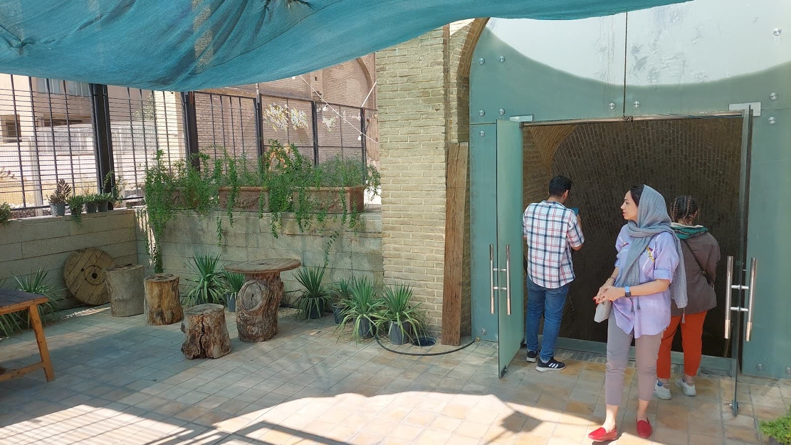 کافه وکیل آب انبار 5