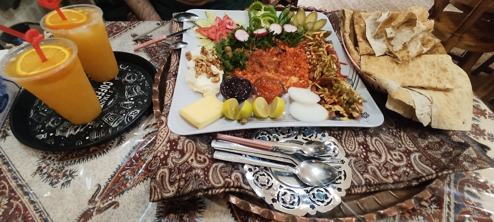 Persepolis Cafe 2
