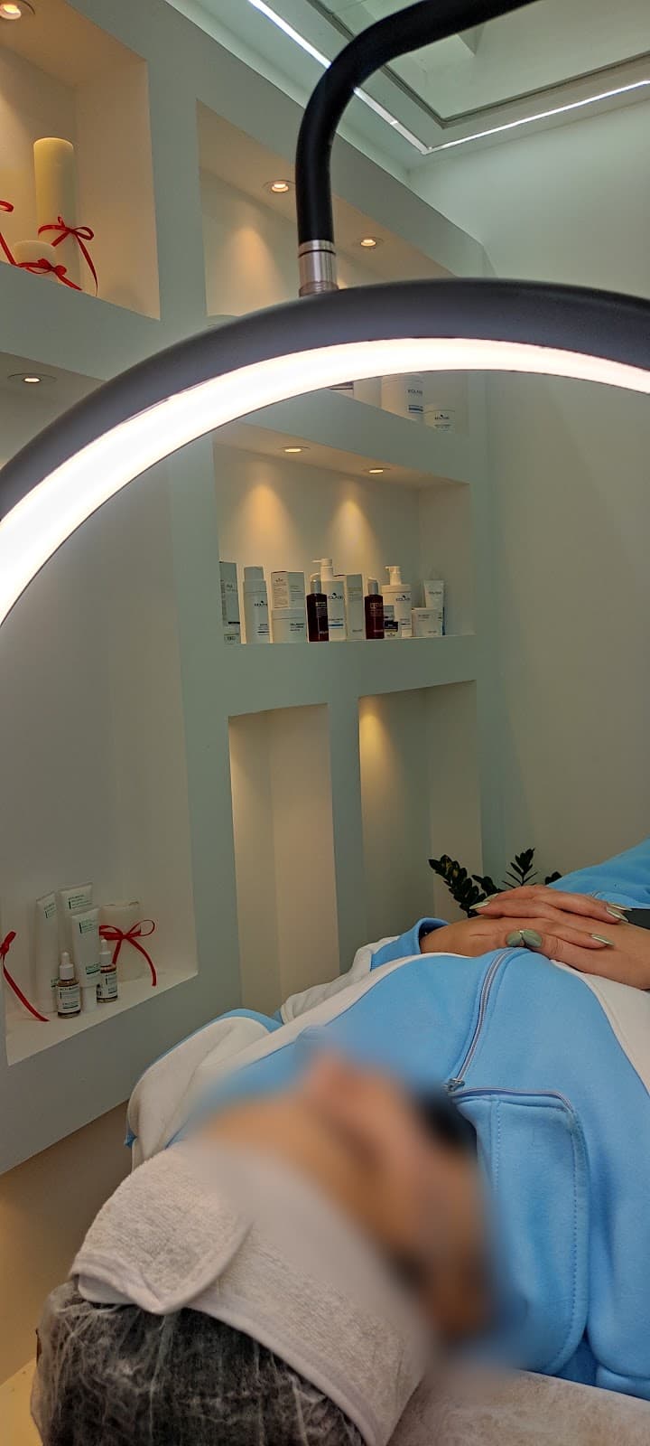 Lumera skin center 4