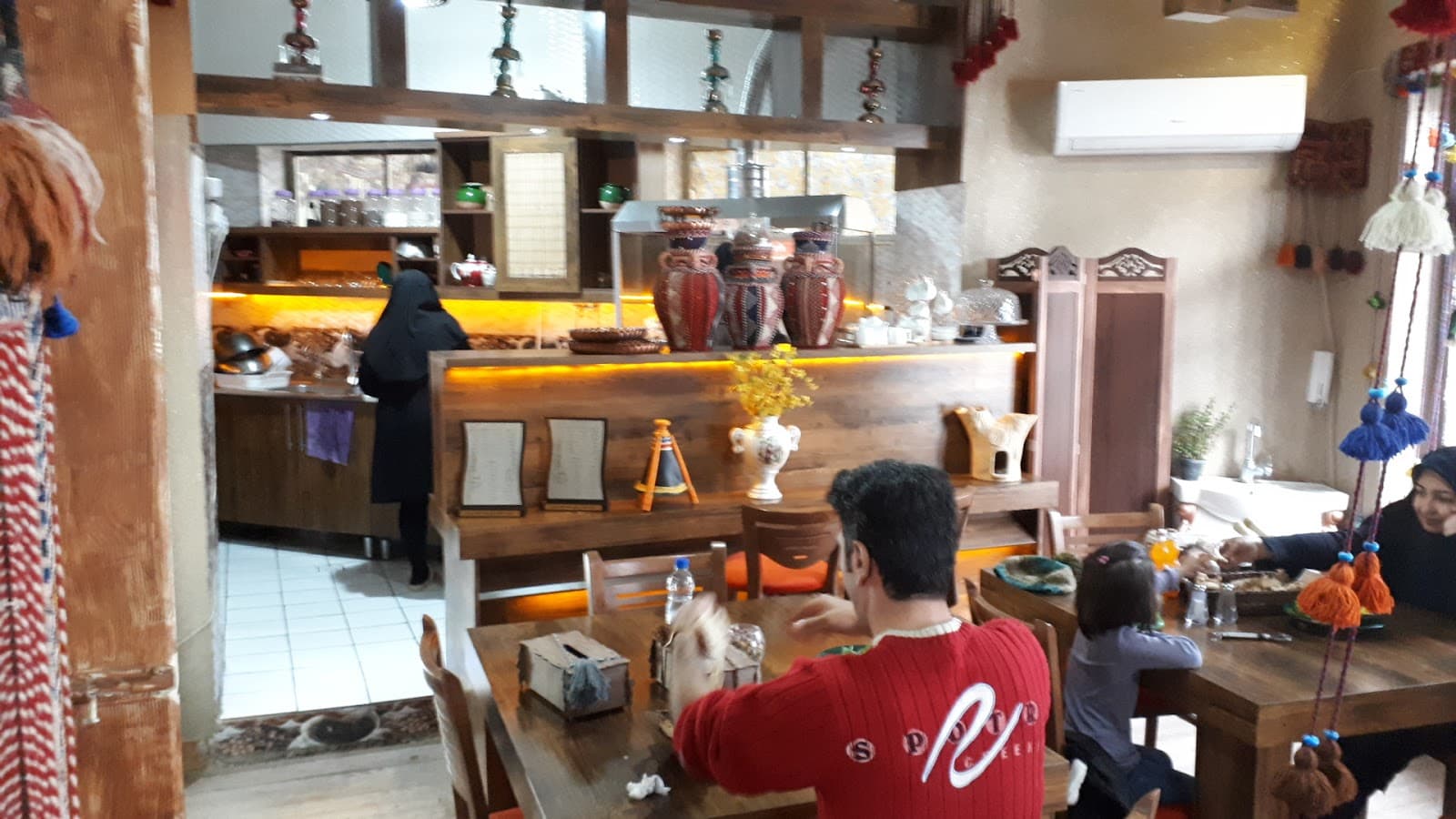 Shiraz Cafe Restaurant 5