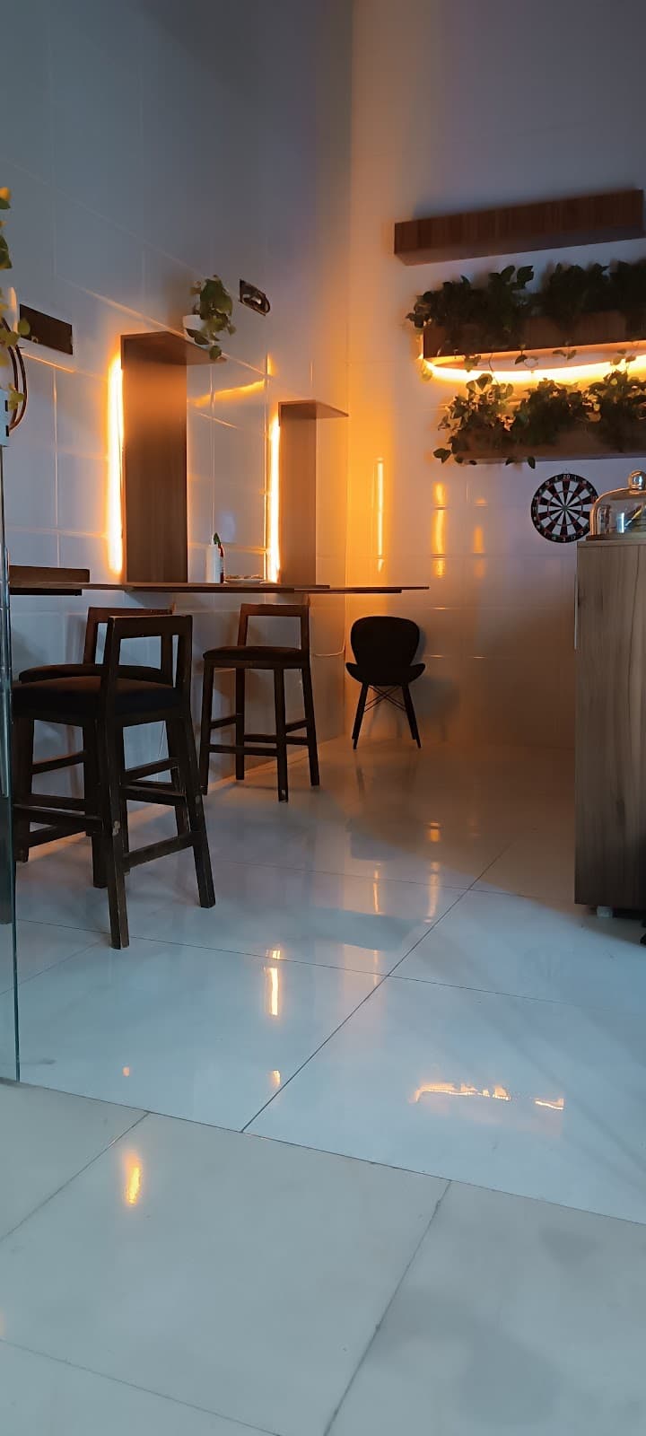 کافه تی T CAFE 4