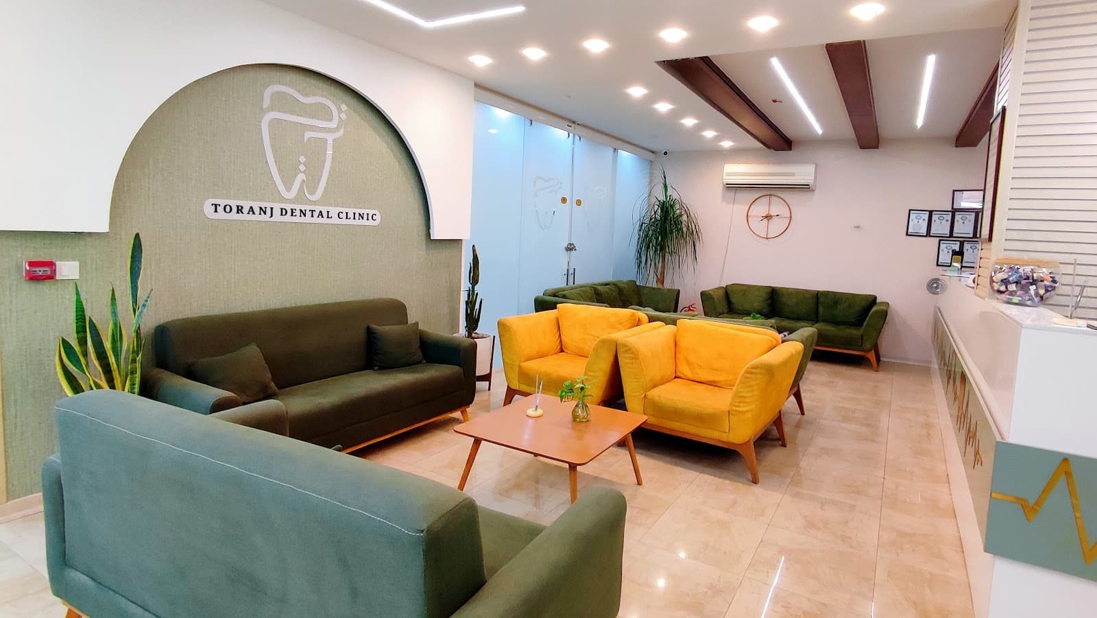 کلینیک دندانپزشکی ترنج 4