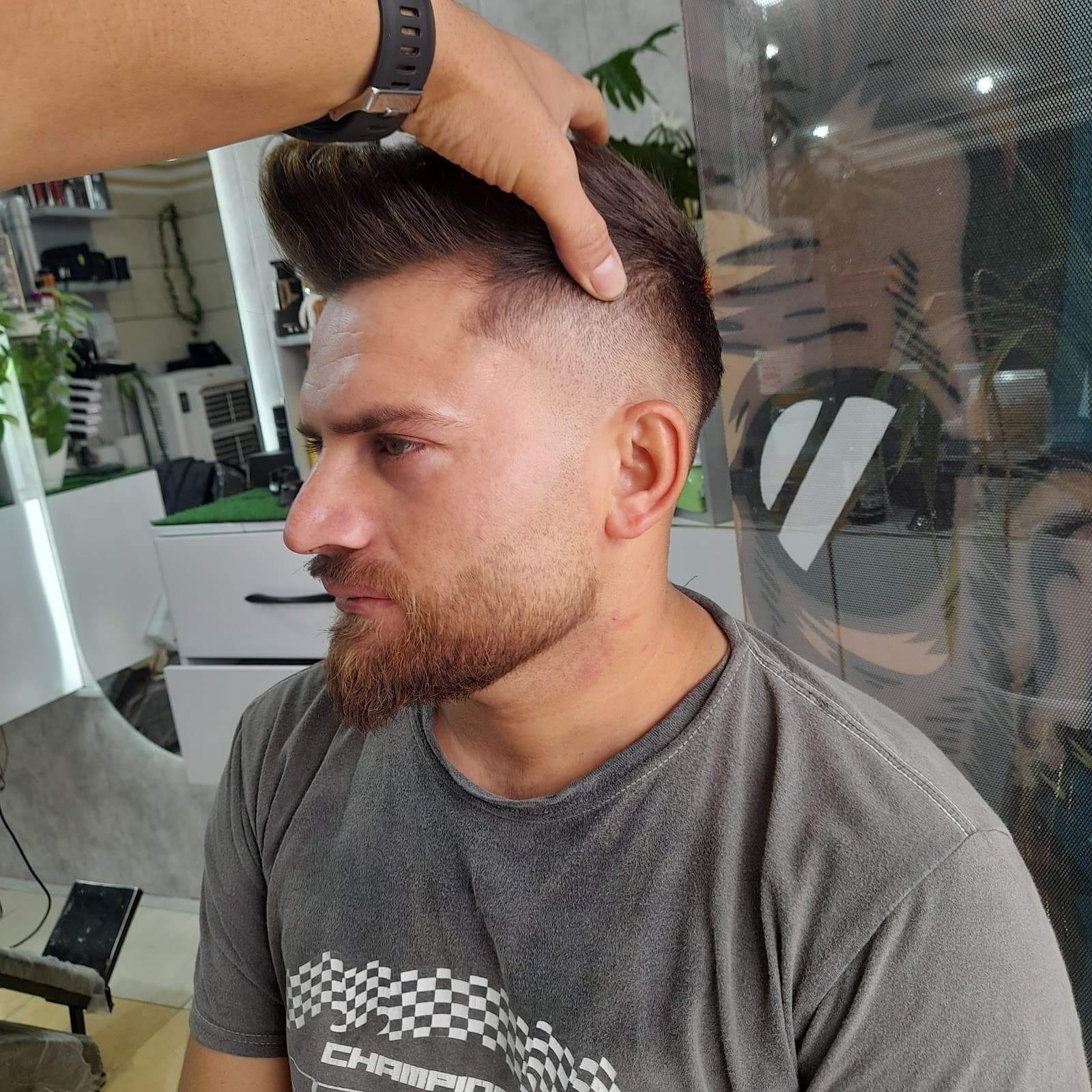 ارایشگاه علی 3