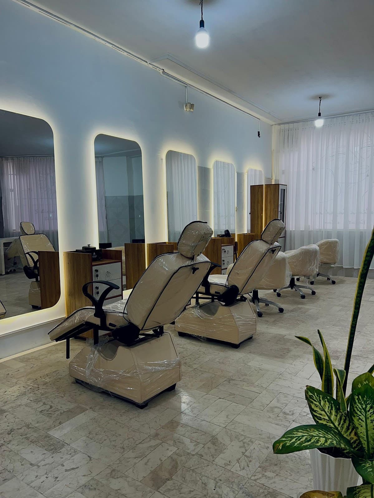 Shima Sajadian Beauty Salon 2