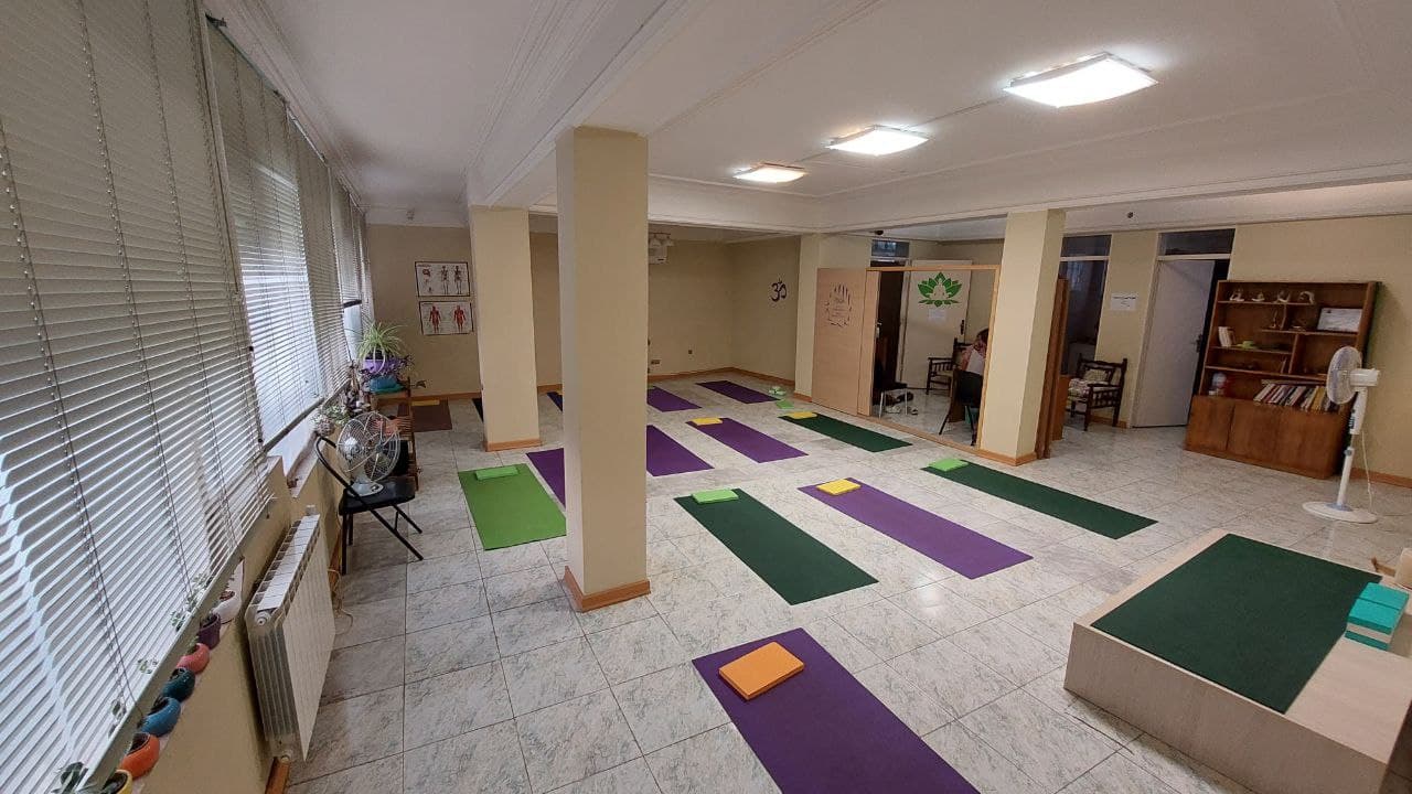 Yoga Aramis