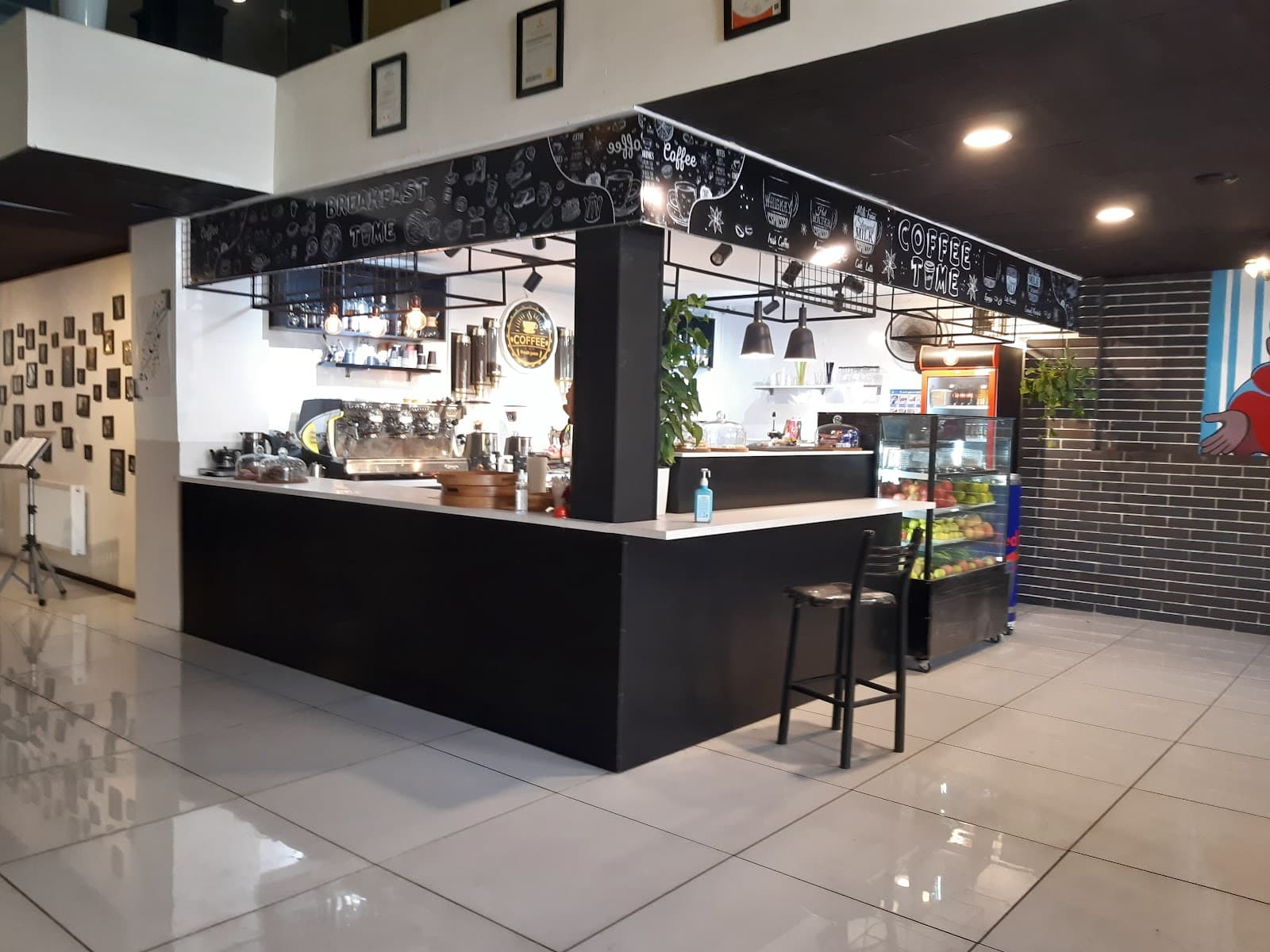 iranwich.cafe