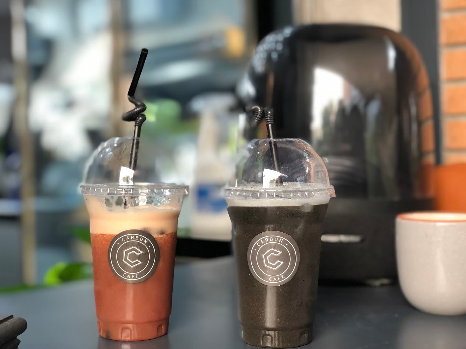 Carbon cafe، کافه کاربن