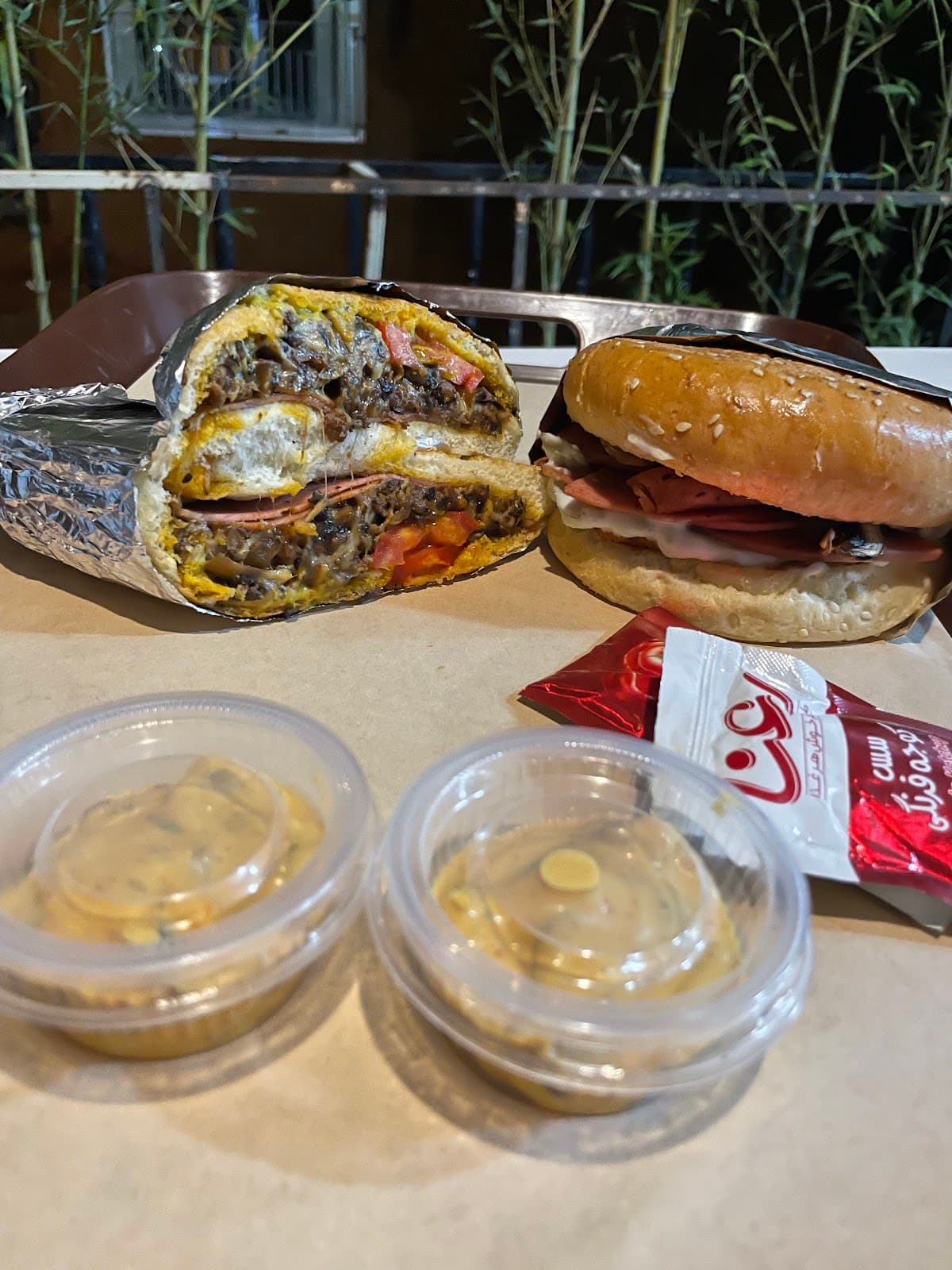 Chapari burger (چپری برگر) 3