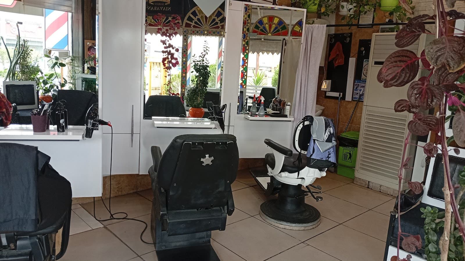 آرایشگاه نیاوران