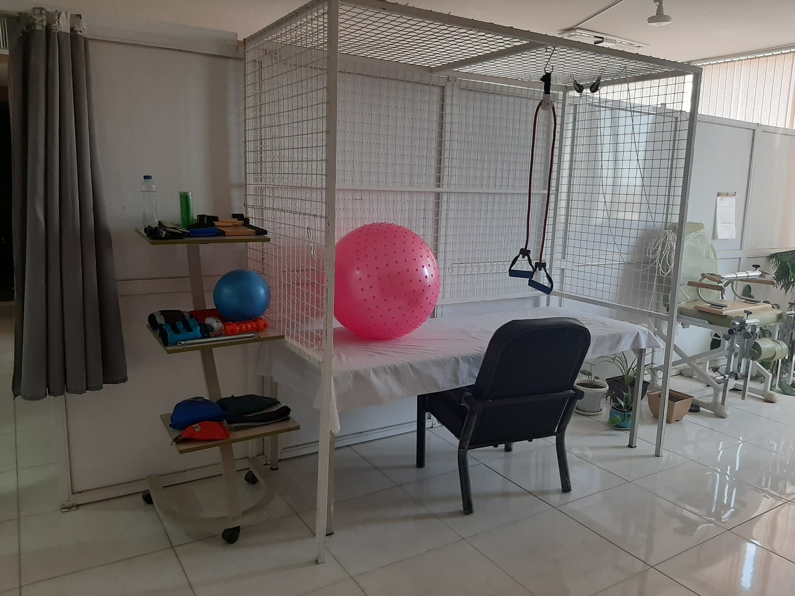 Physiotherapy Clinic relief 3