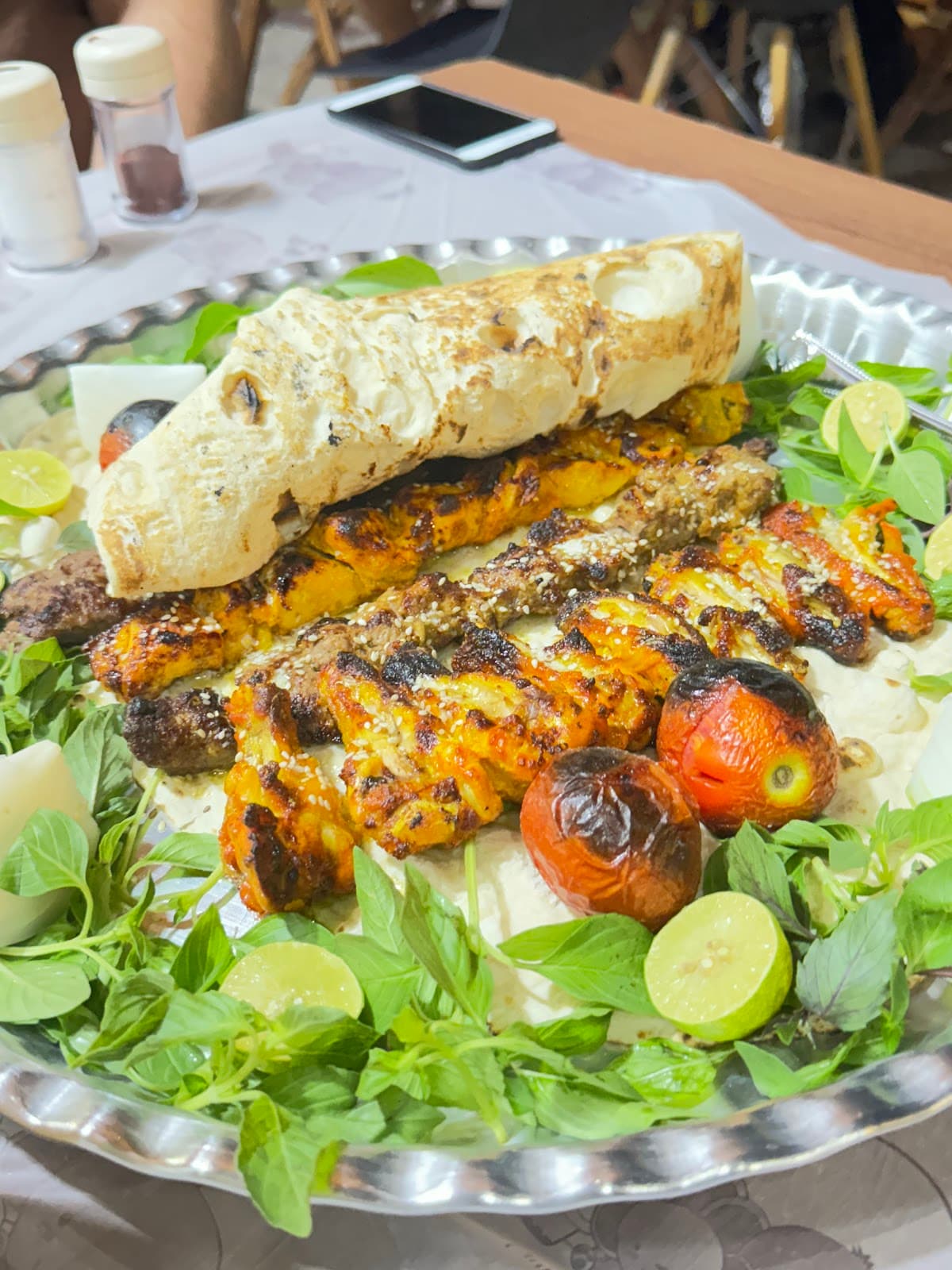 کاسه کباب و کباب ساطوری بناب آذربایجان