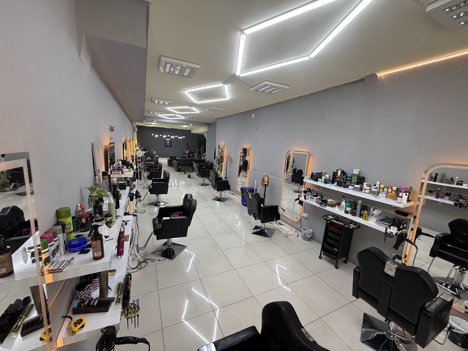سالن vip علی اکبر خالوئی
