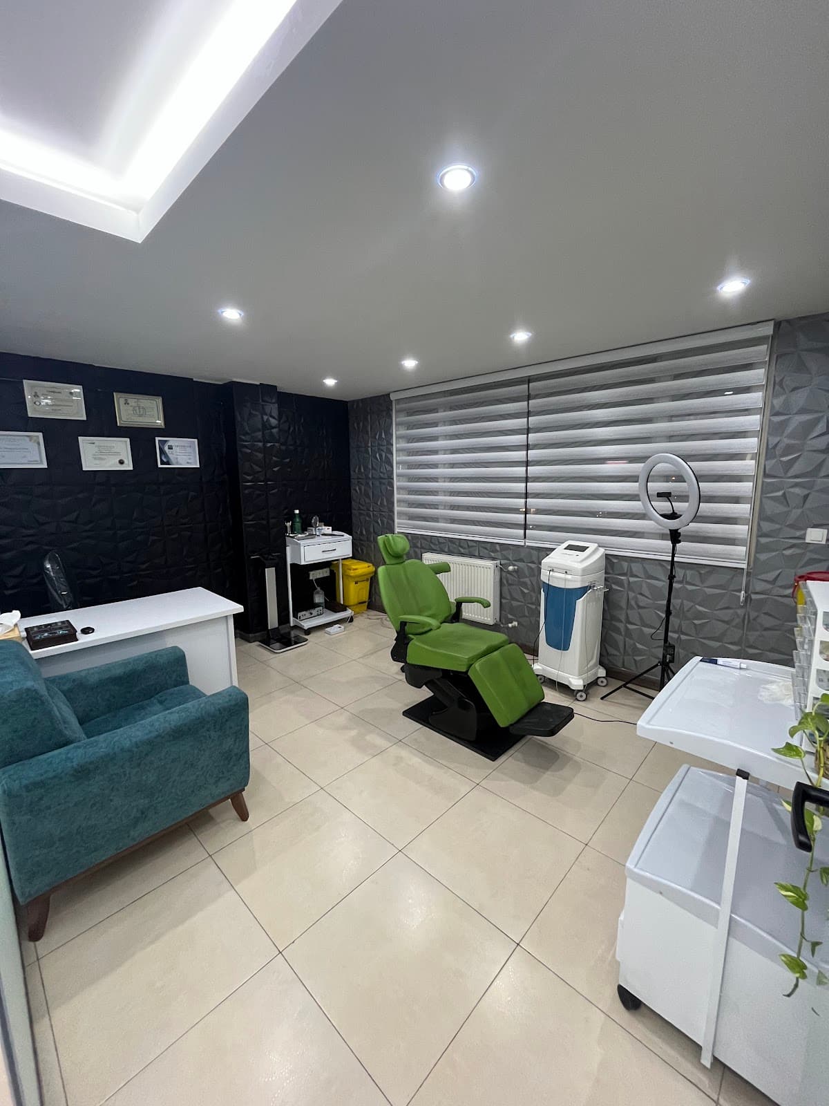 Damoon clinic ( کلینیک لیزر و زیبایی دامون) 3