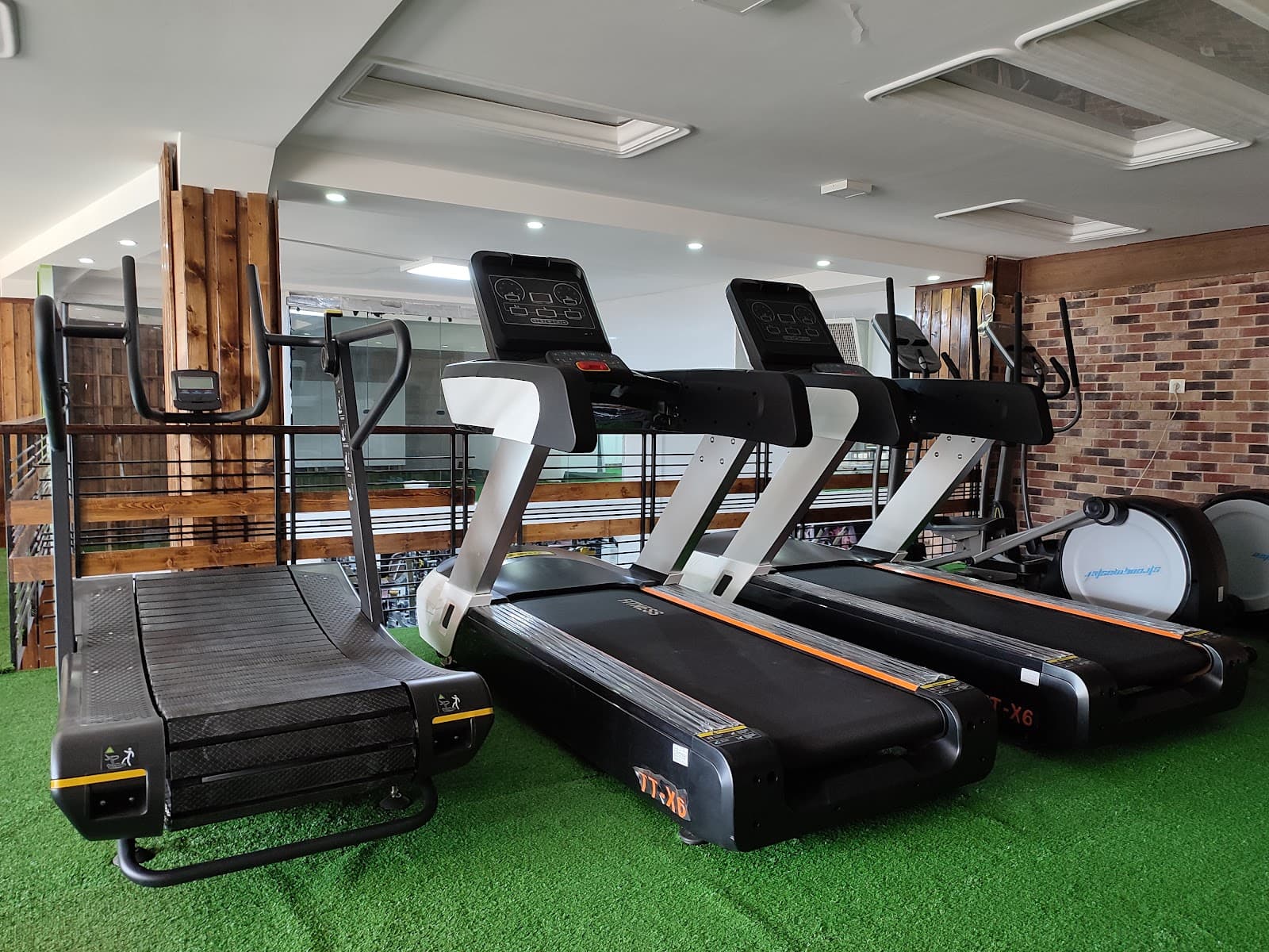 Zartosht gym 4