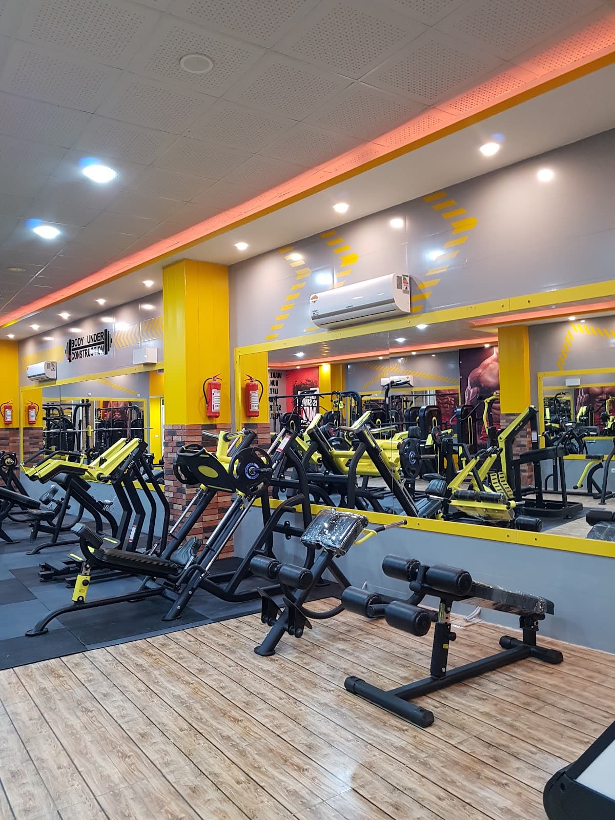 باشگاه بدنسازی عصربدن