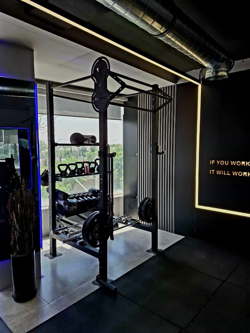 (الهام گودرزی)VIVA GYM باشگاه بدنسازی ویوا