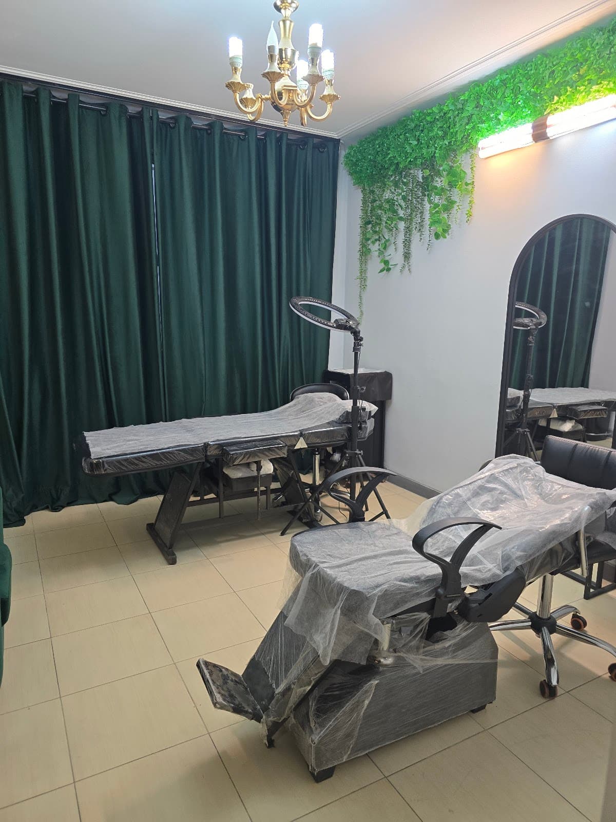 مرکز تخصصی آرایش دائم و میکرو آتنا 2