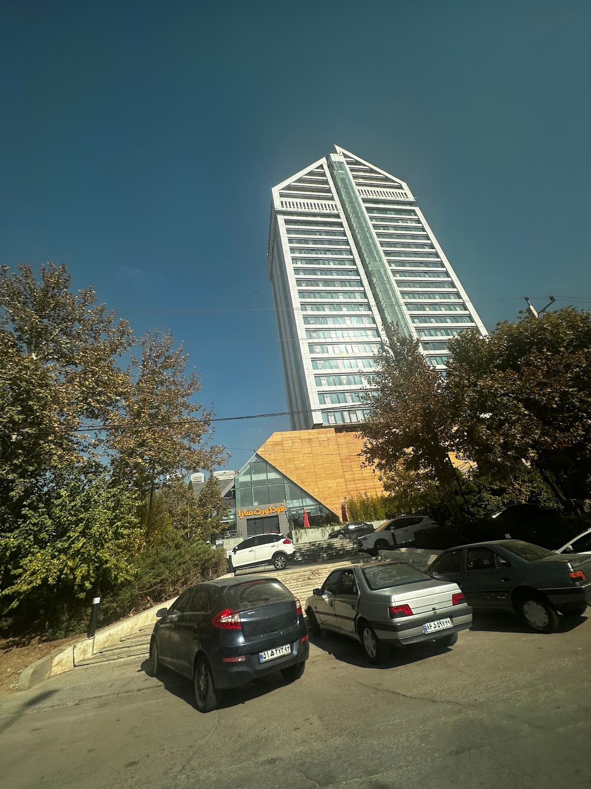 سالن زیبایی ساقی پیروی - saghi peyravi beauty salon 2