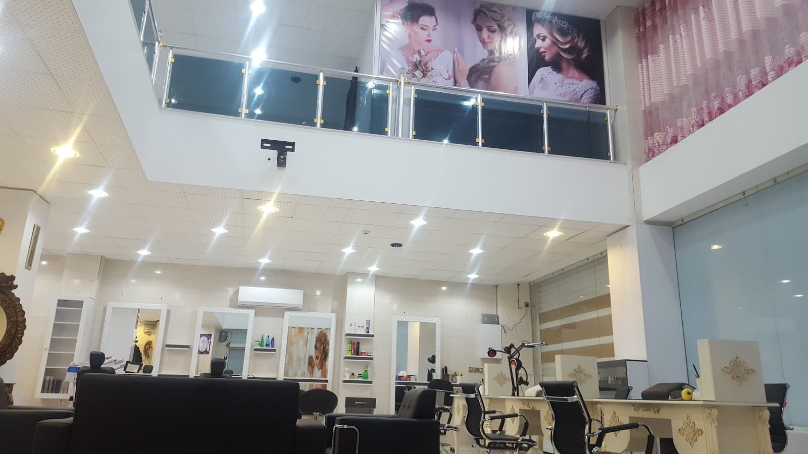 مرکز تخصصی زیبایی سرمه