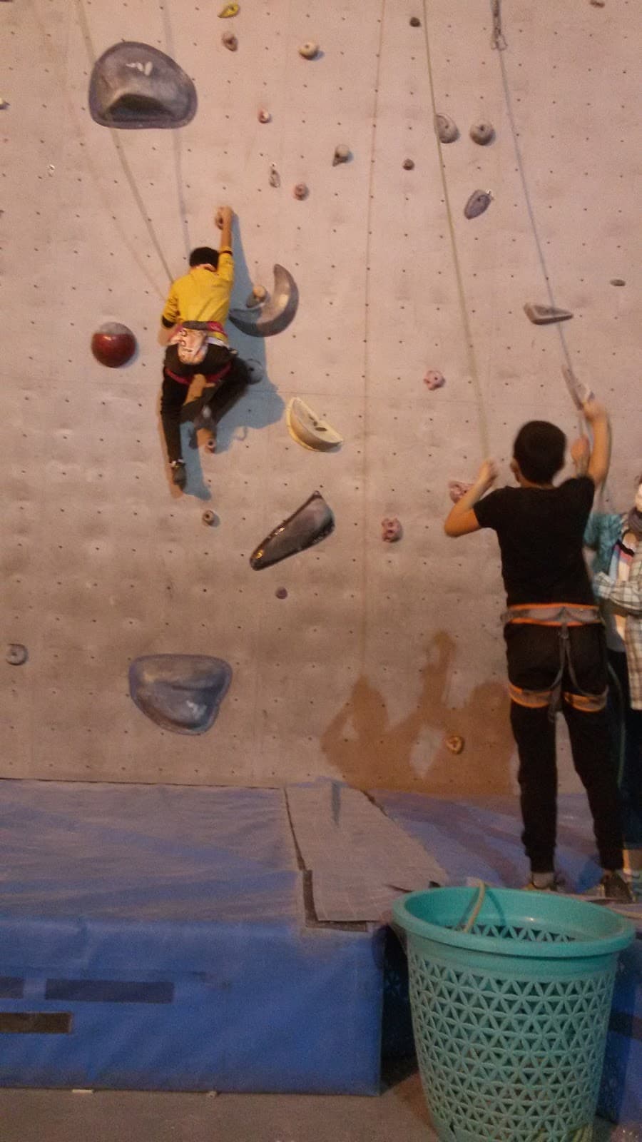 Shiraz rock climbing hall 2