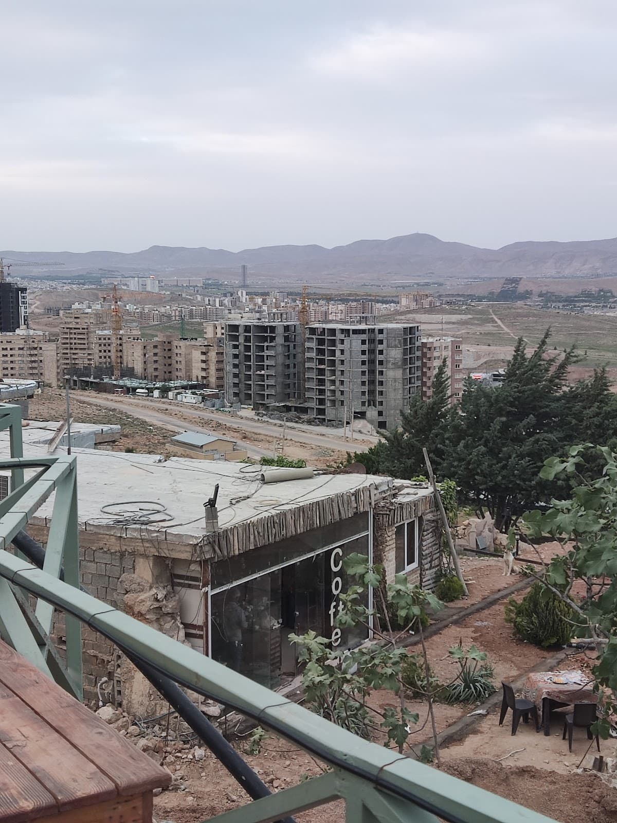 کافه رستوران بام سنگی 5