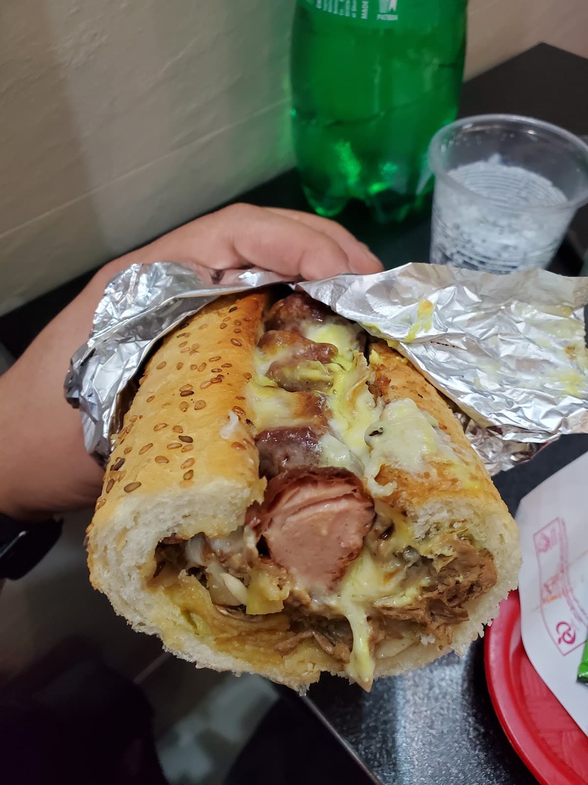 فست فود مه تا 2