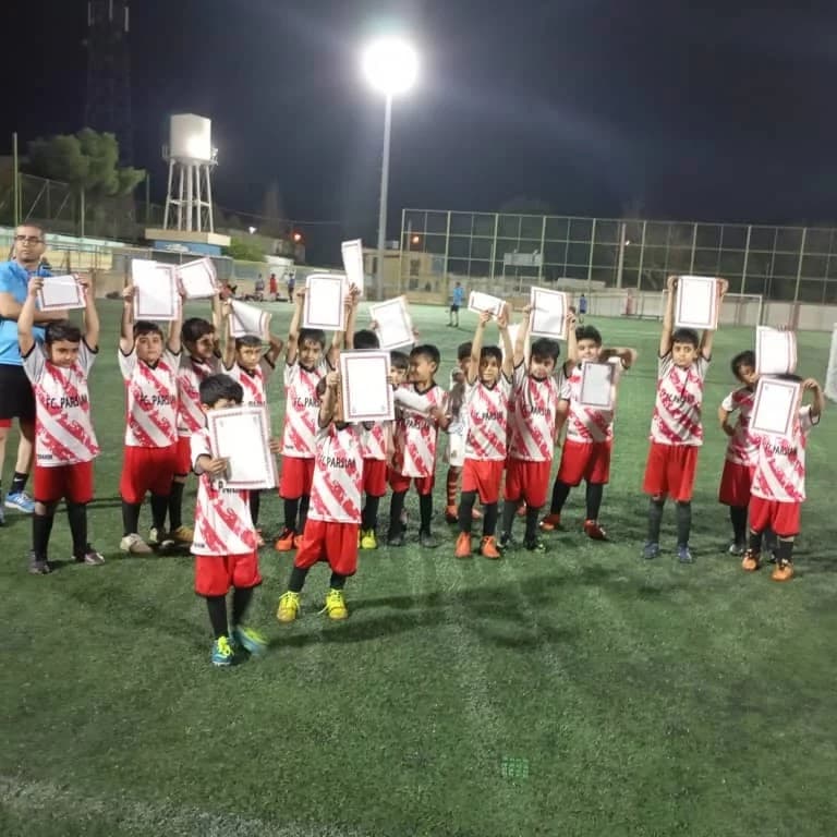 باشگاه و مدرسه فوتبال پارسیان قصردشت 5