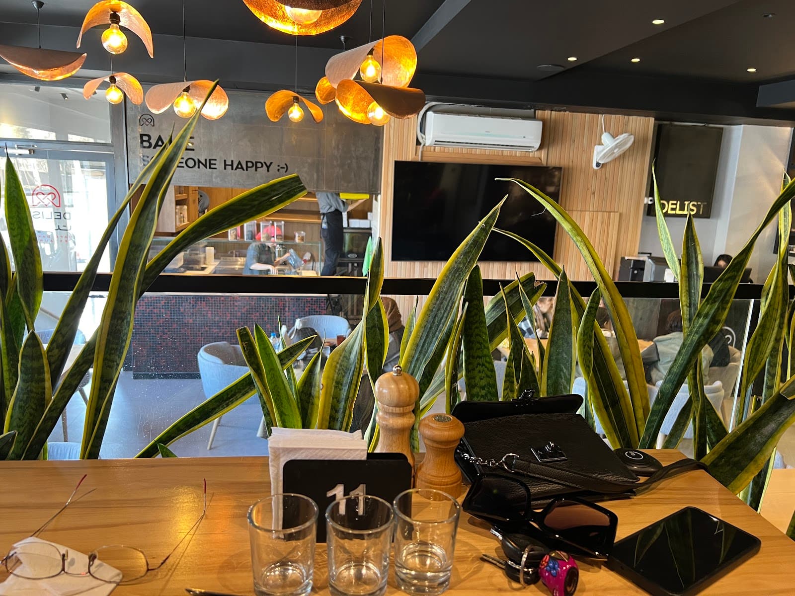 DELIST Resturaunt 3