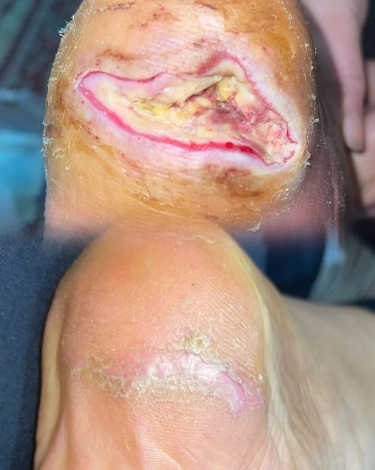 درمانگاه شبانه روزی راد