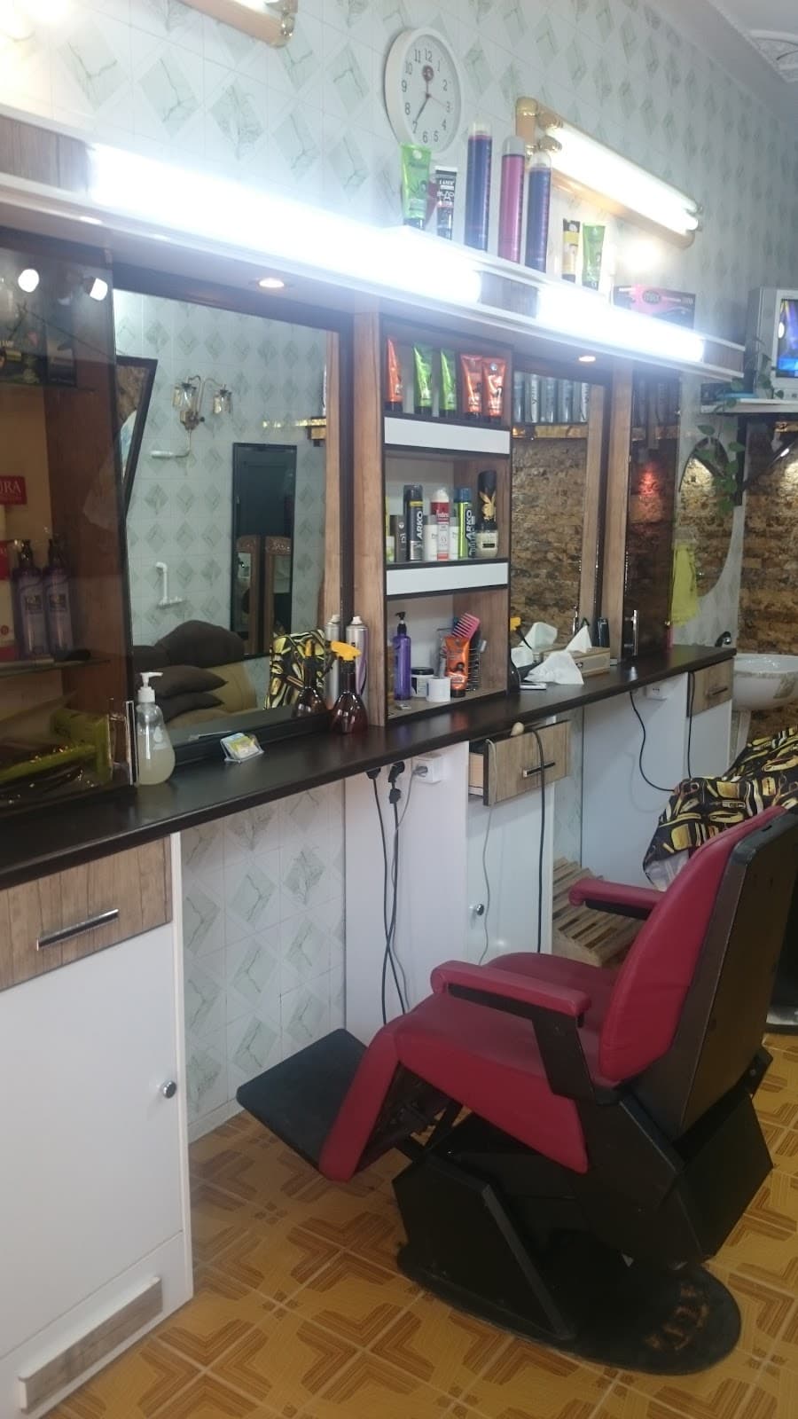 ارایشگاه مردانه سعید 3