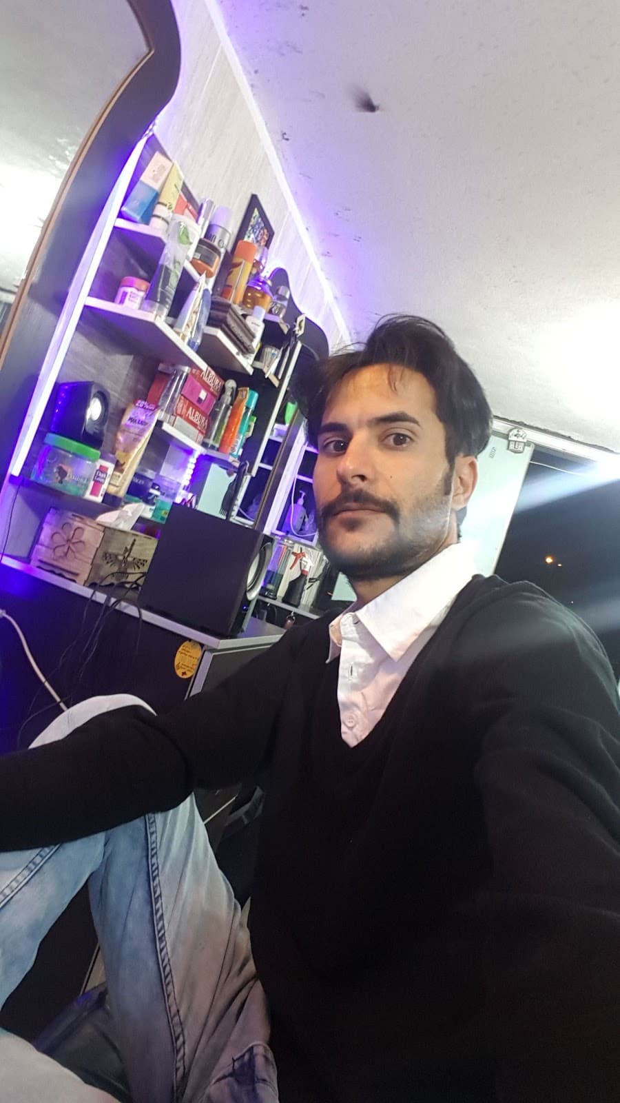پیرایشگاه آقای خاس.Mr.Kha3 Barbershop 5