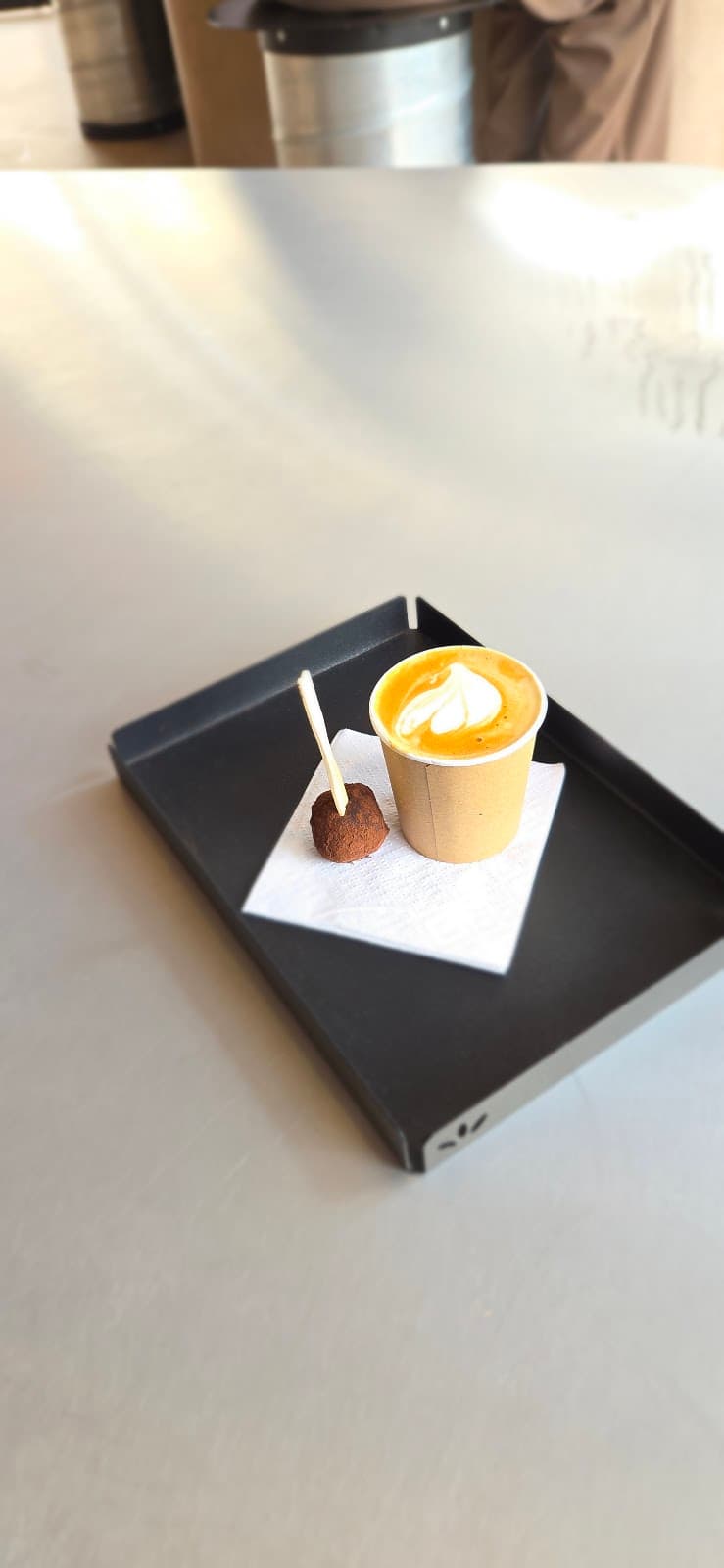 کافه اچ- cafe H 3