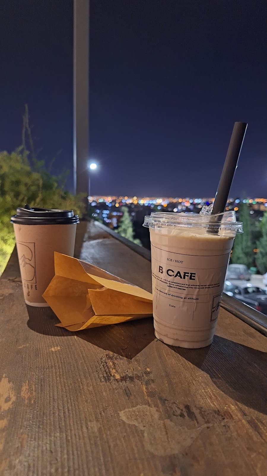 Cafe bivouac کافه بیواک 2