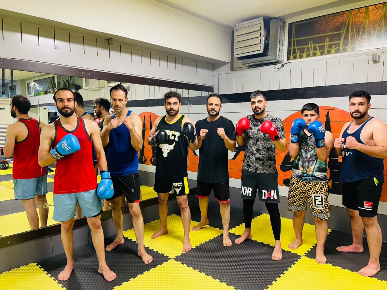 باشگاه ورزشی آراد شیراز 4