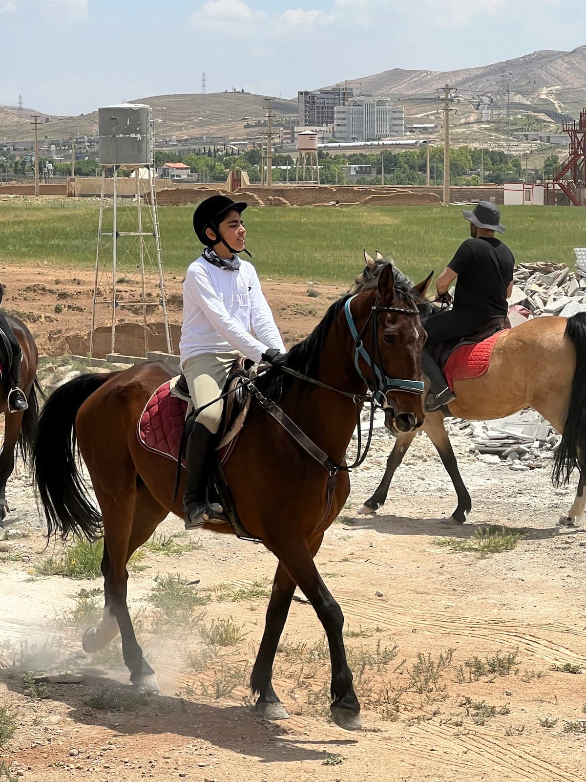 باشگاه سوارکاری سمند 2