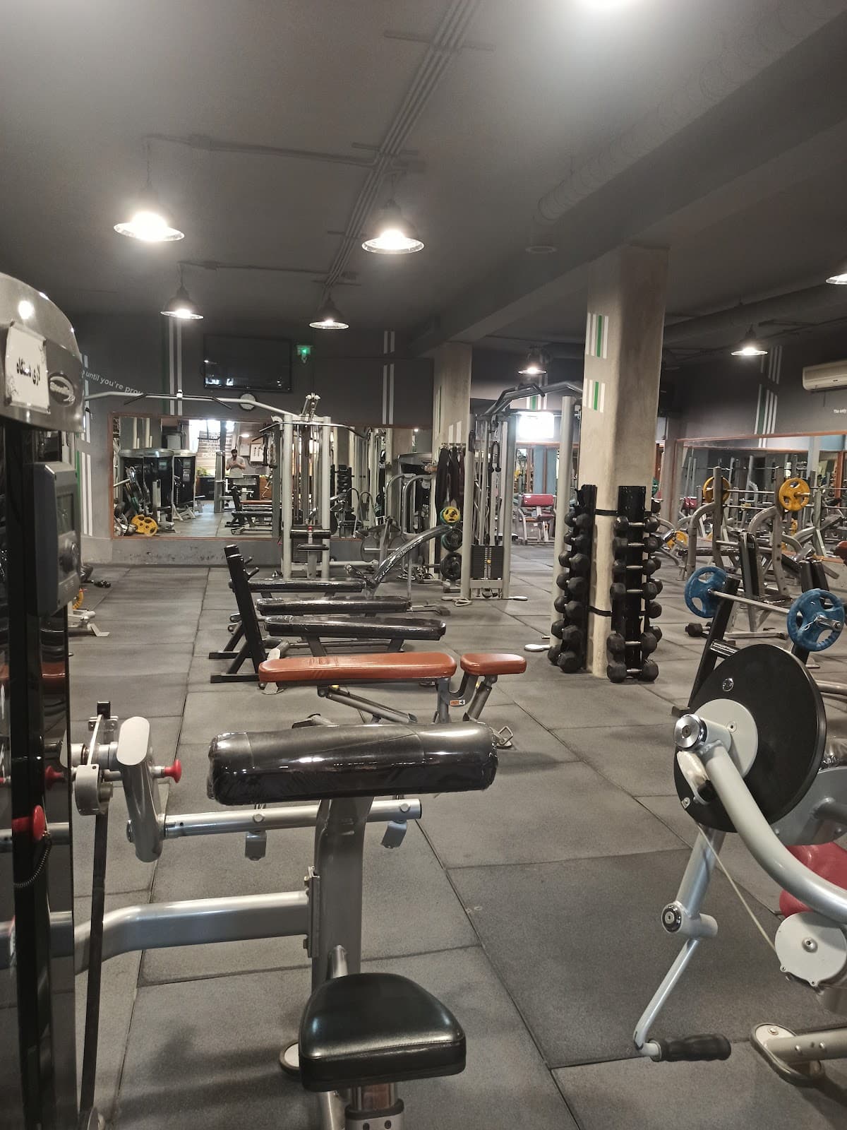Javan Fitness Club باشگاه ورزشی جوان/شیراز