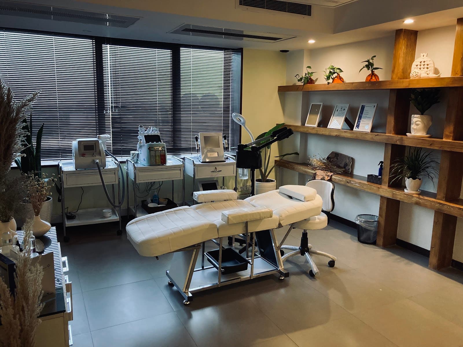 ayra clinic کلینیک زیبایی آیرا
