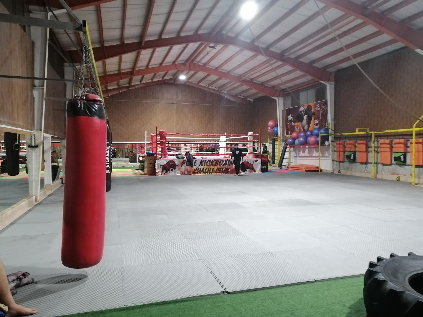 Khalili club