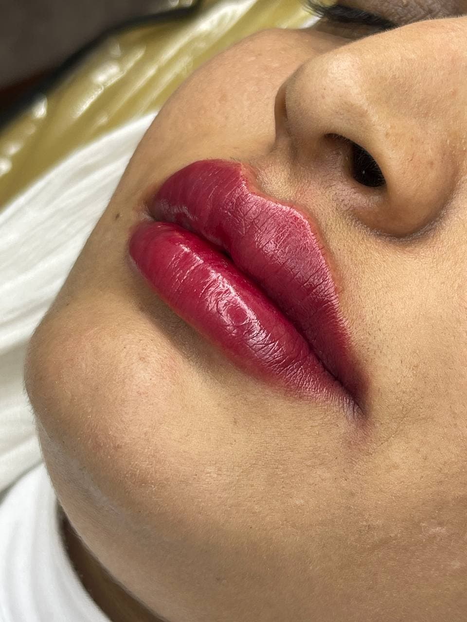 کلینیک پوست و مو زر 3