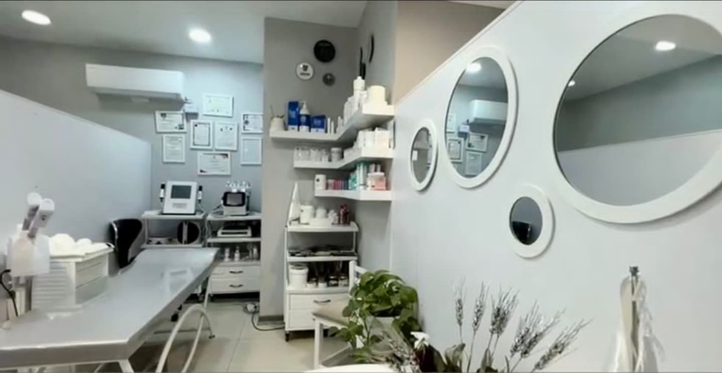 کلینیک زیبایی دکتر امین عسکریان 4
