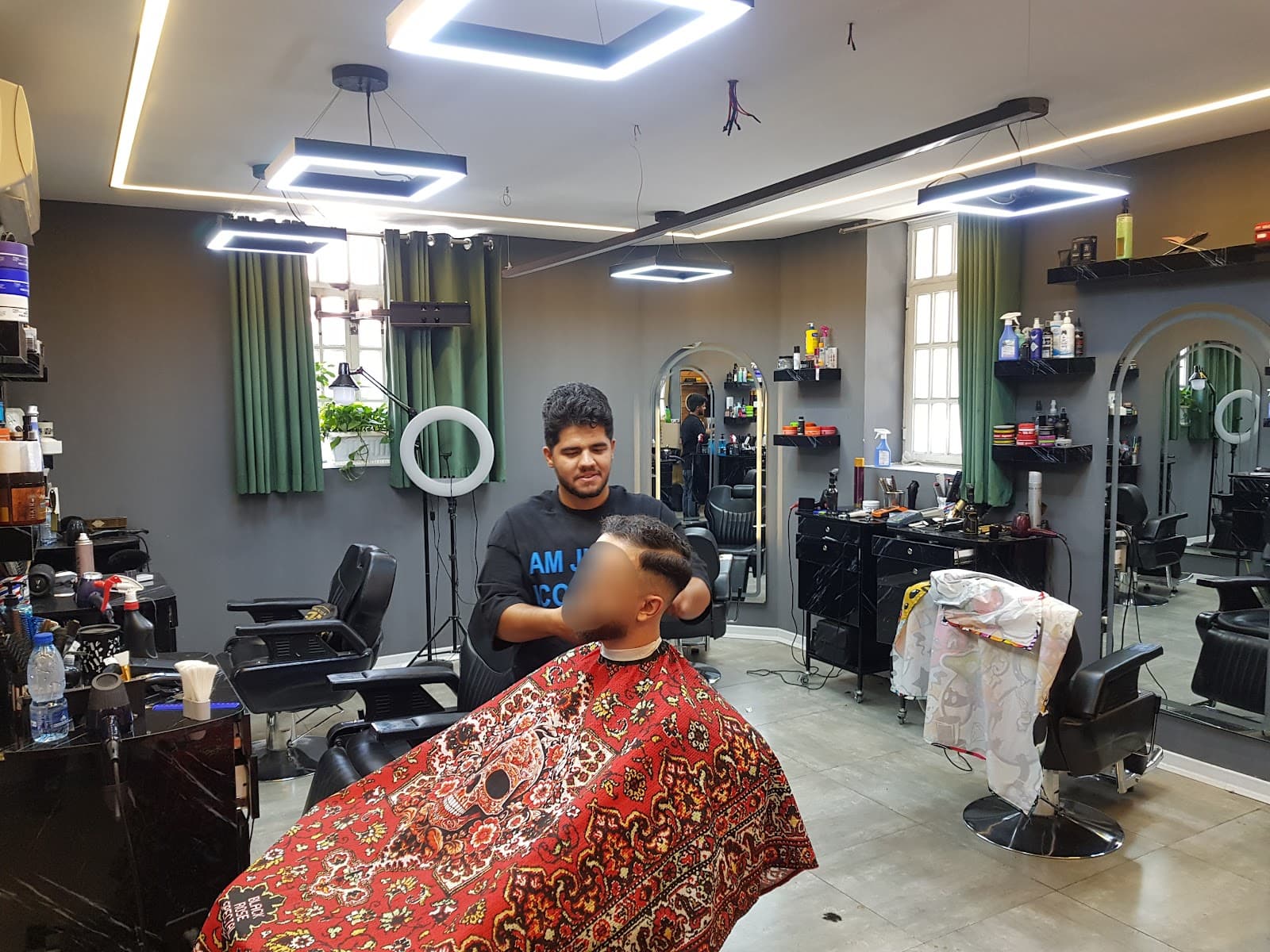 آرایشگاه مردانه پویا گوهر 3