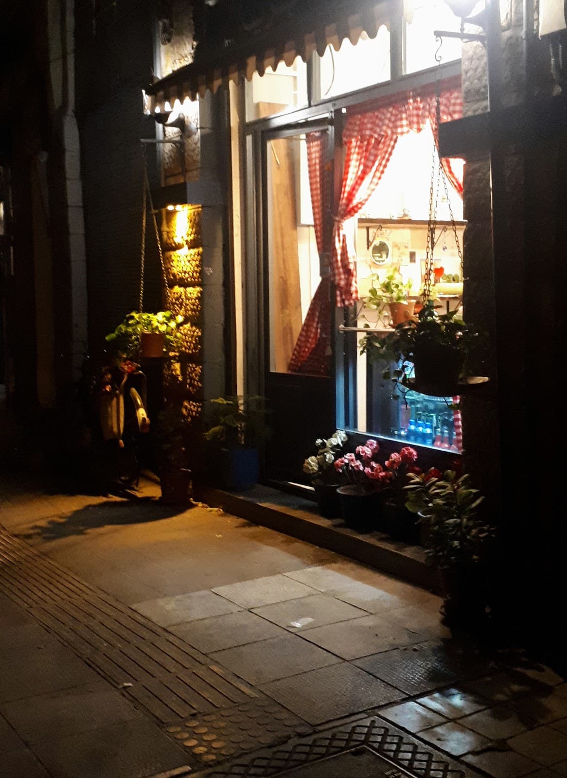 Soraya Café-کافه-ثریا-شیراز 4