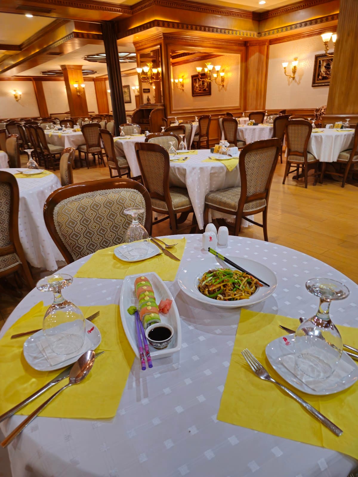 Soofi restaurant (Setareh fars mall)
